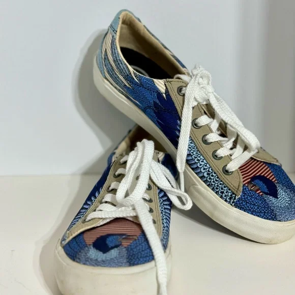 Inkkas Blue and Tan Artistic Sneakers - Picture 2 of 8